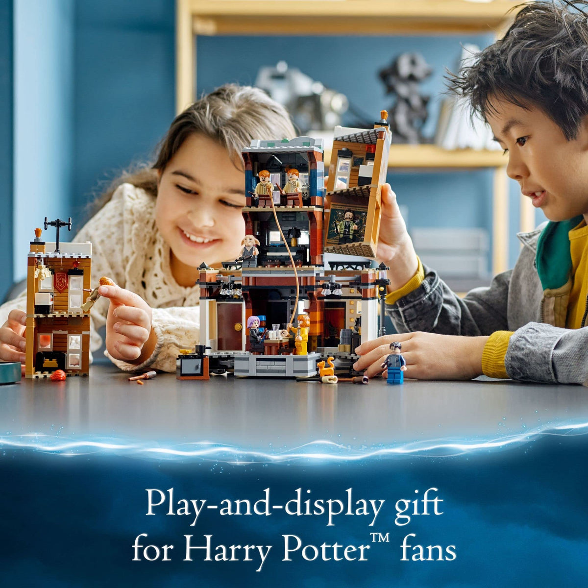 Building Set with 9 Minifigures E746504
