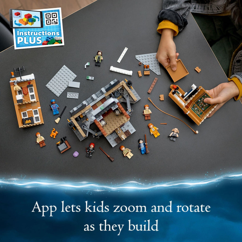 Building Set with 9 Minifigures E746504